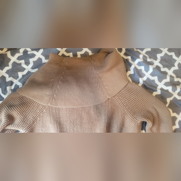 Michael Kors Cowl Neck Waffle Knit Sweater - Size Small - Picture 8 of 11